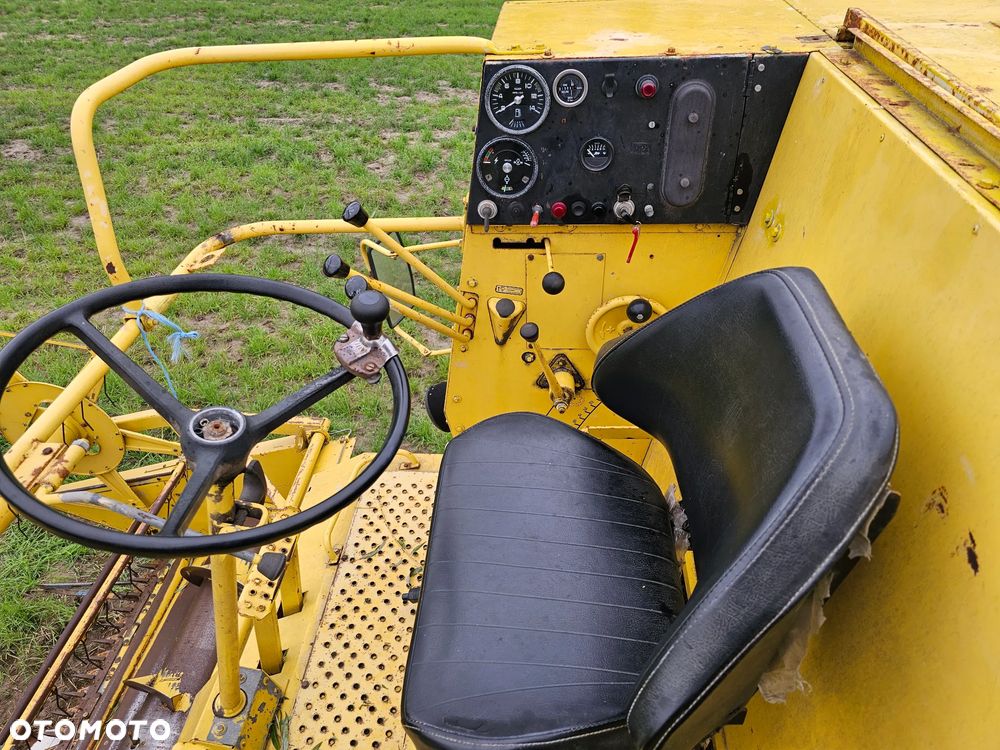 New Holland 8030 - 5