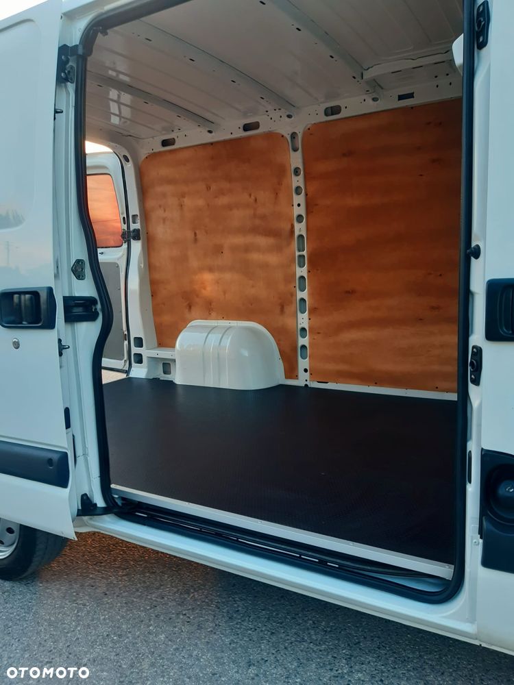 Renault Master - 25