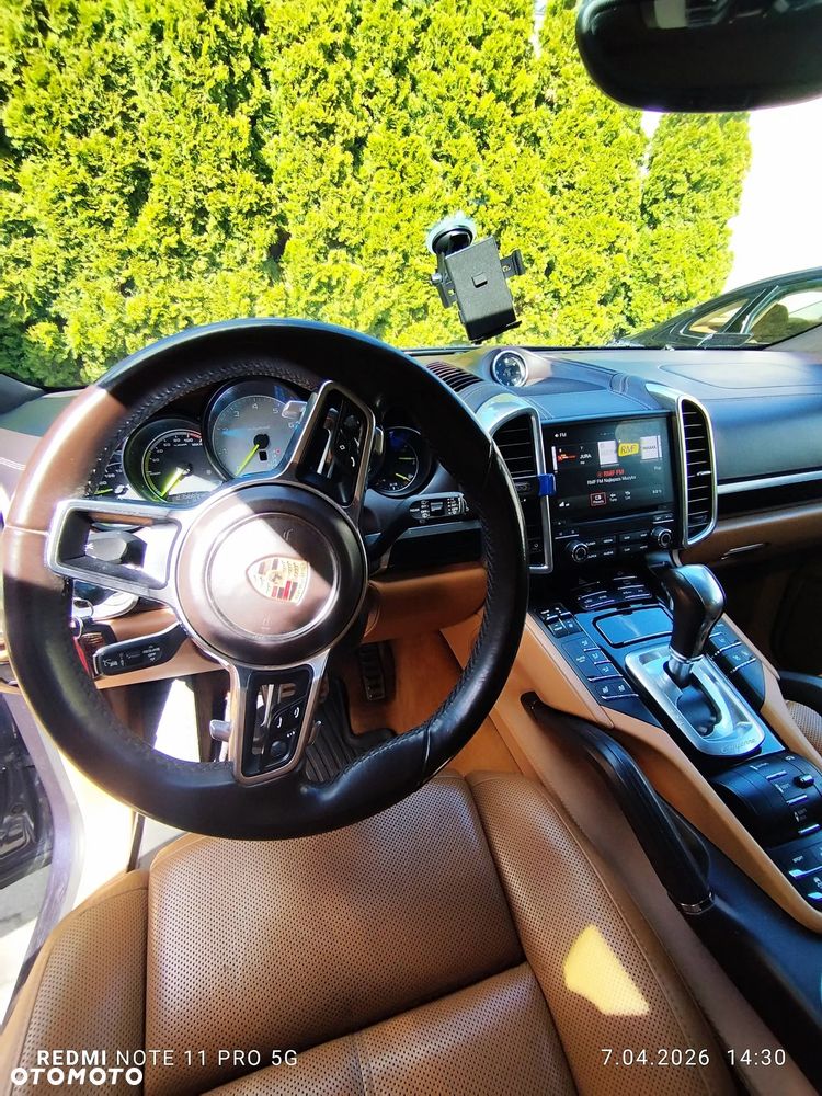 Porsche Cayenne S E-Hybrid - 6