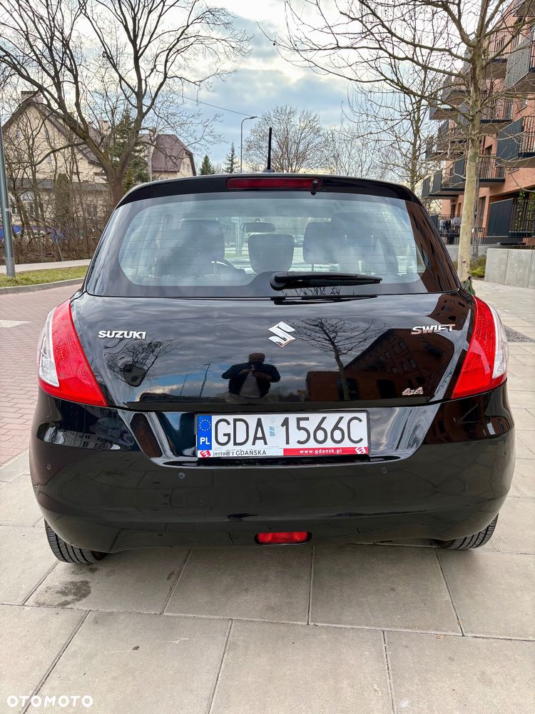 Suzuki Swift 1.2 4x4 Club - 10