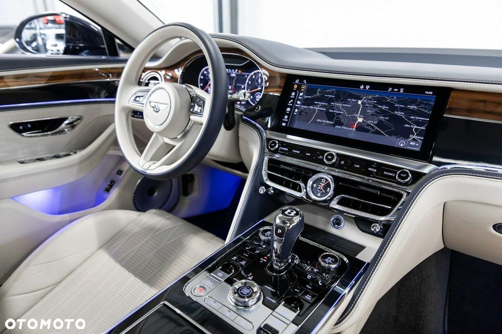 Bentley Flying Spur - 17