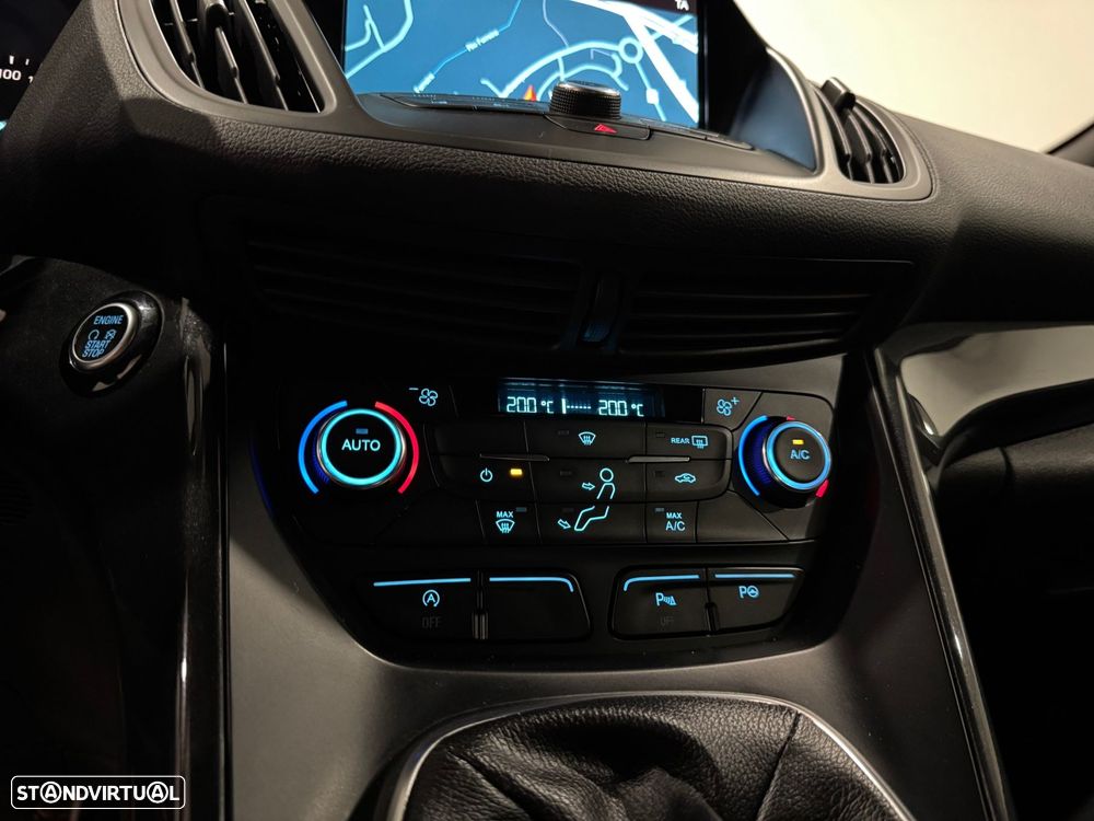 Ford Kuga 1.5 TDCi ST-Line Limited Edition - 38