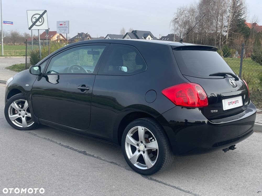 Toyota Auris 1.6 VVT-i Team - 2