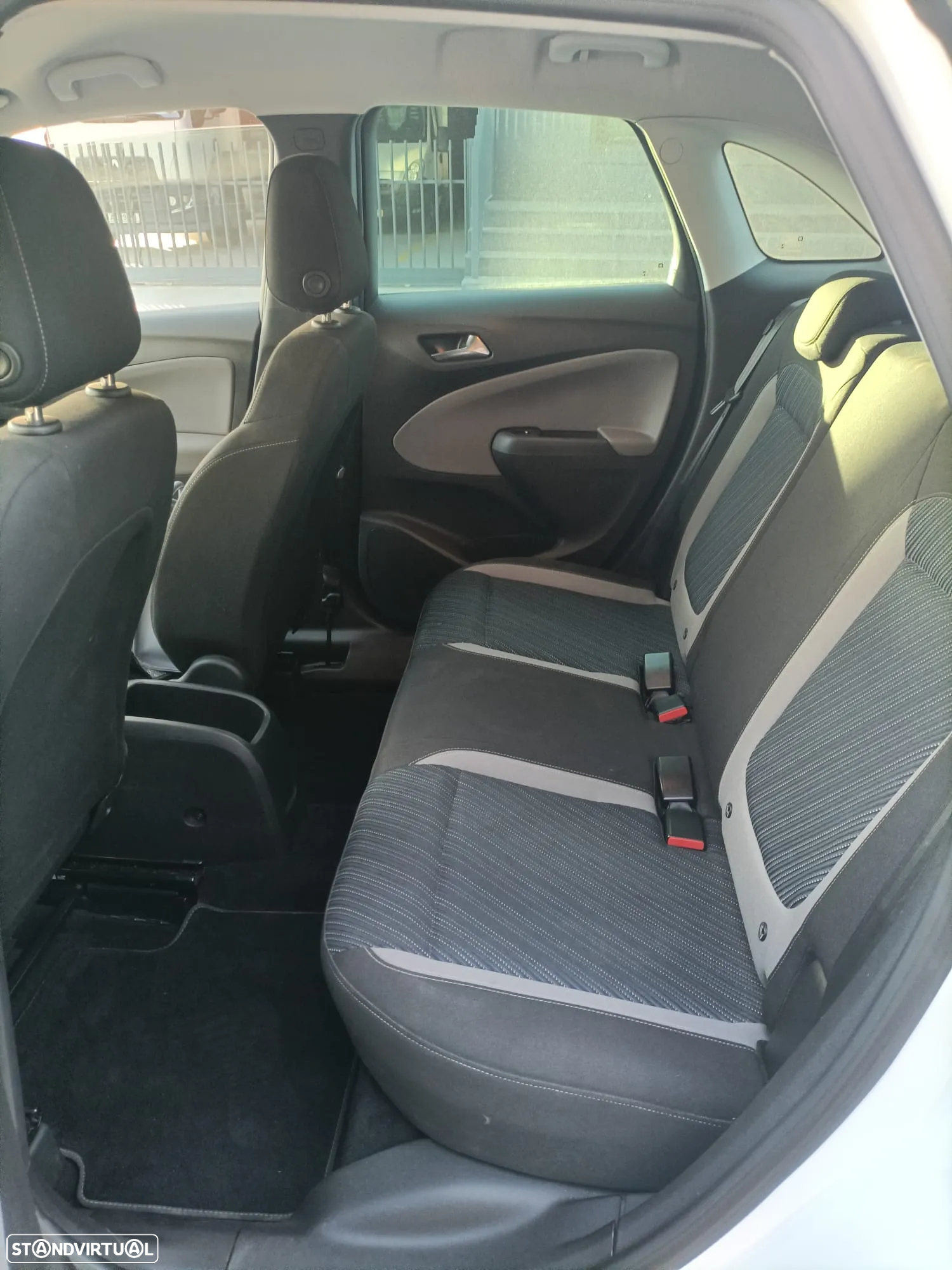 Opel Crossland X 1.2 T 120 Anos - 21