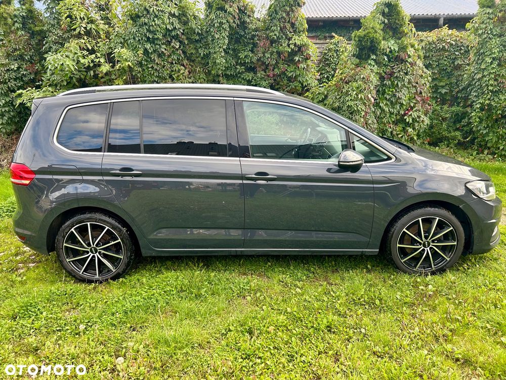 Volkswagen Touran - 2