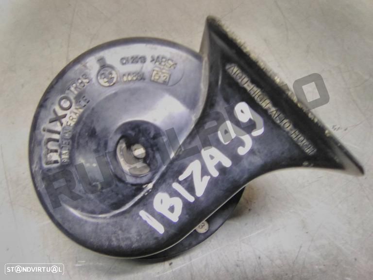 Buzina  Seat Ibiza Ii (6k) [1993_2002] 1.0 I - 1