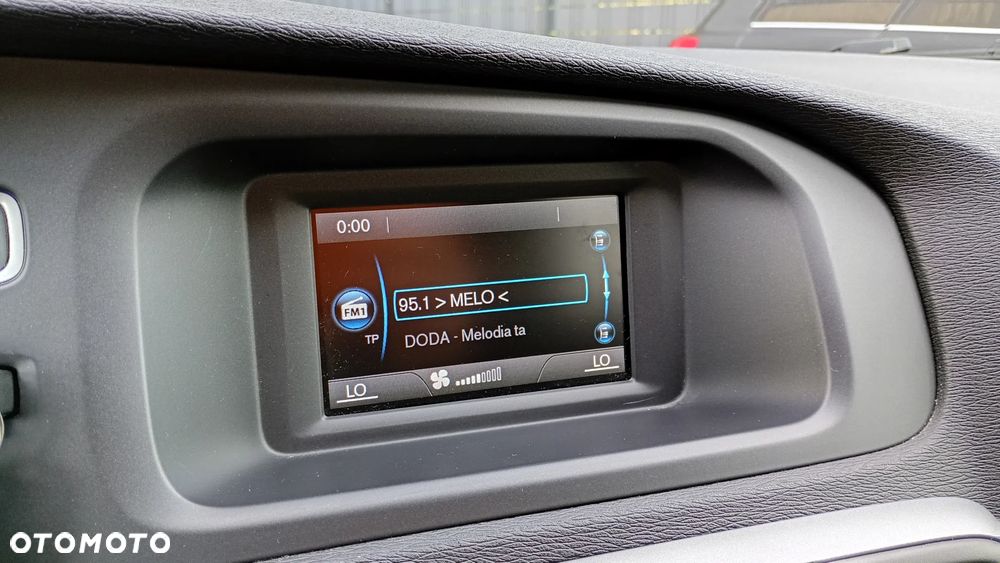 Volvo V40 - 16