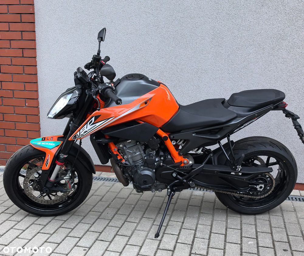KTM DUKE 890 - 12