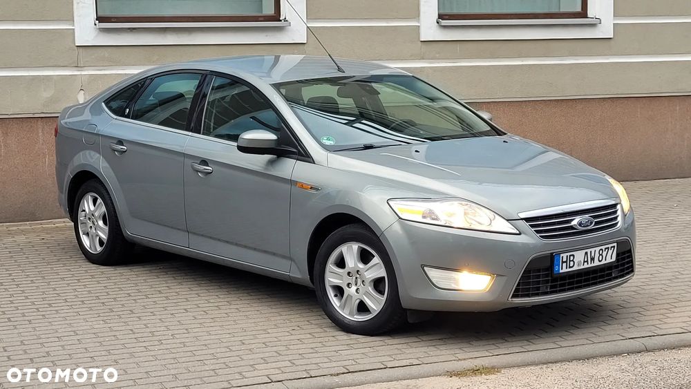 Ford Mondeo 2.0 Ghia - 3