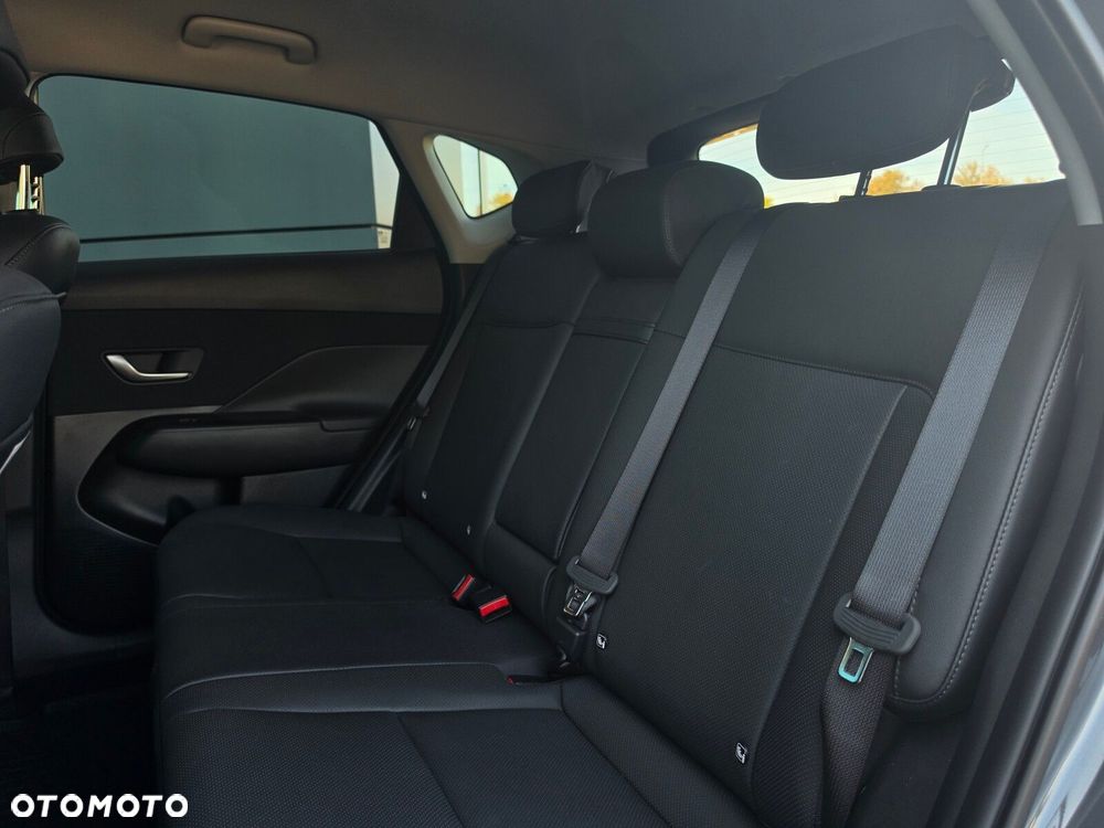 Hyundai Kona - 37