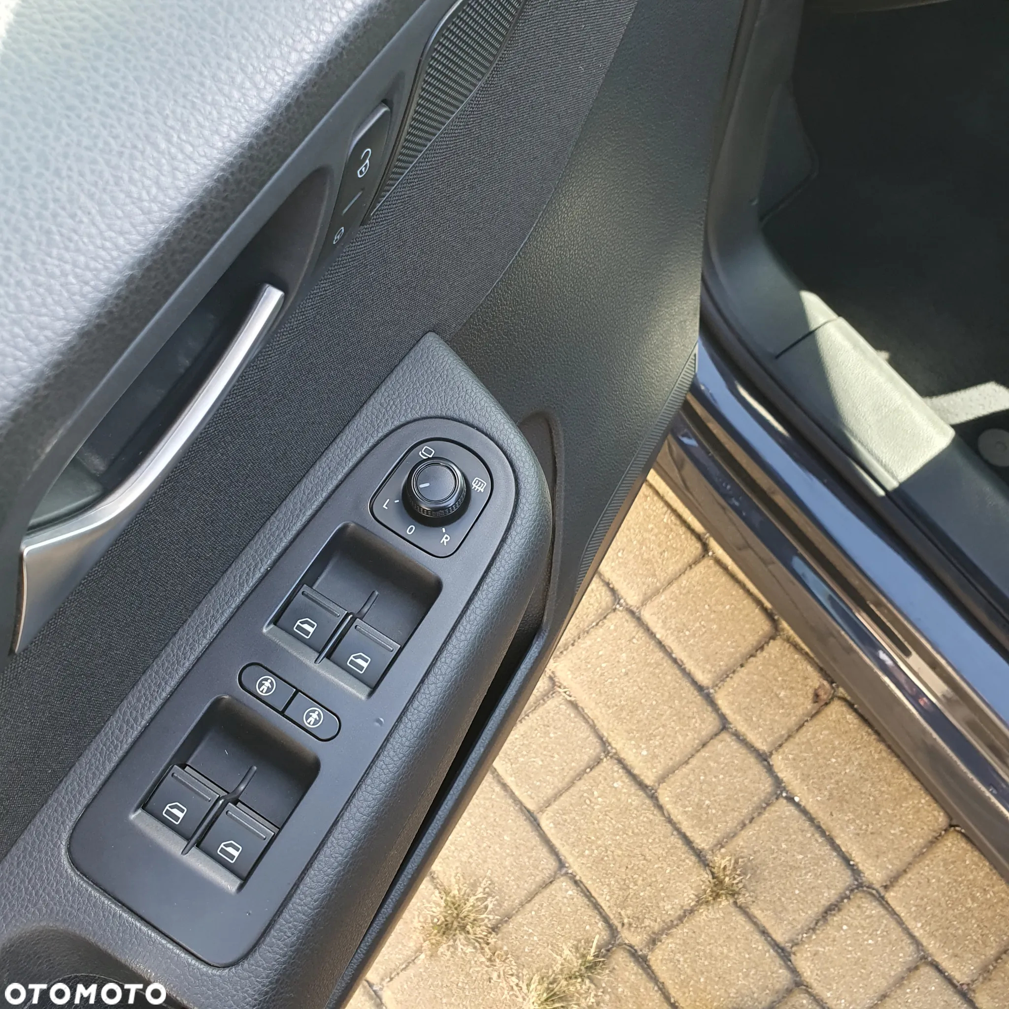 Volkswagen Sharan 2.0 TDI BMT Comfortline DSG - 8