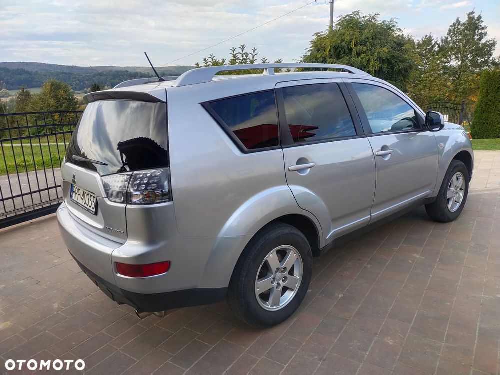 Mitsubishi Outlander 2009 photo 5