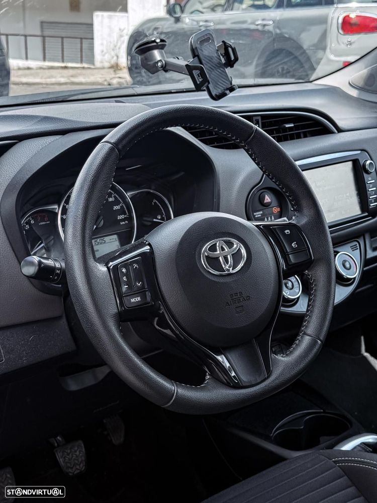 Toyota Yaris 1.0 VVT-i Exclusive - 15