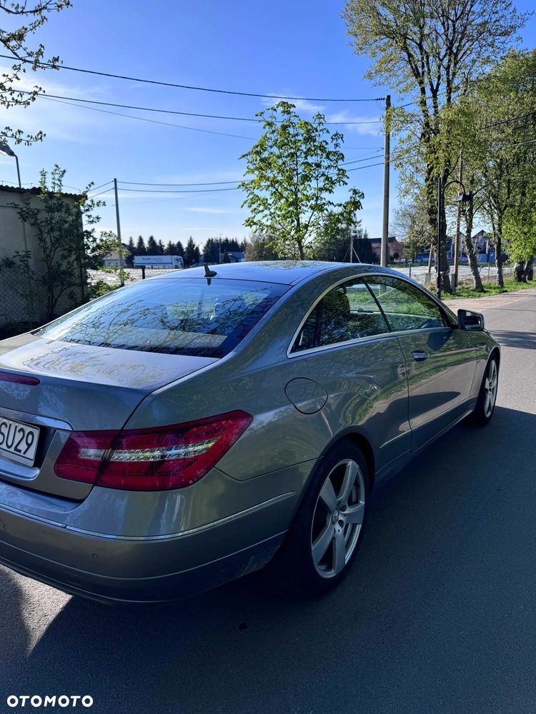 Mercedes-Benz Klasa E - 14