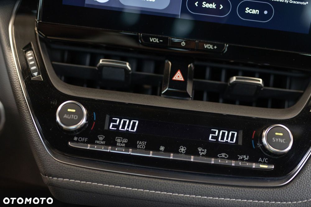Toyota Corolla 1.8 Hybrid Comfort - 36