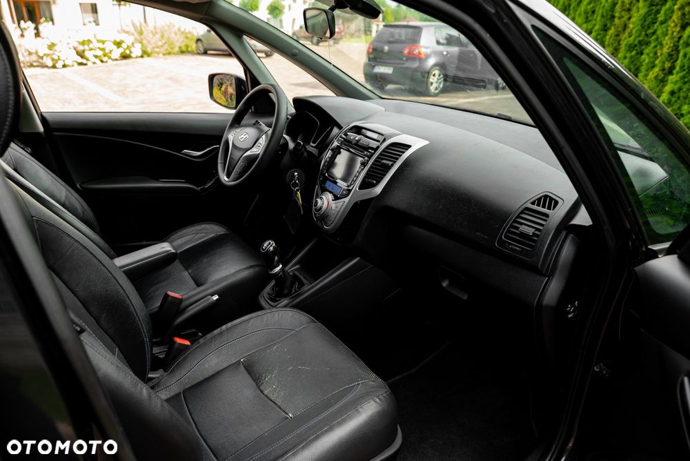 Hyundai ix20 1.4 Premium blue - 23