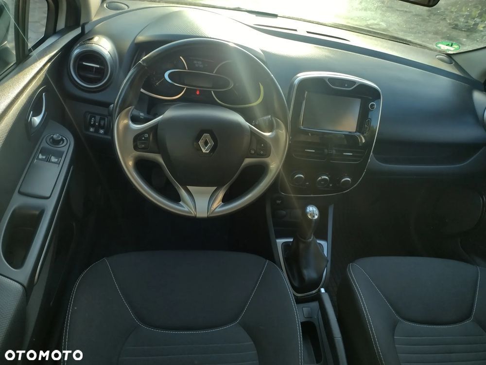 Renault Clio 1.2 16V 75 Limited - 17