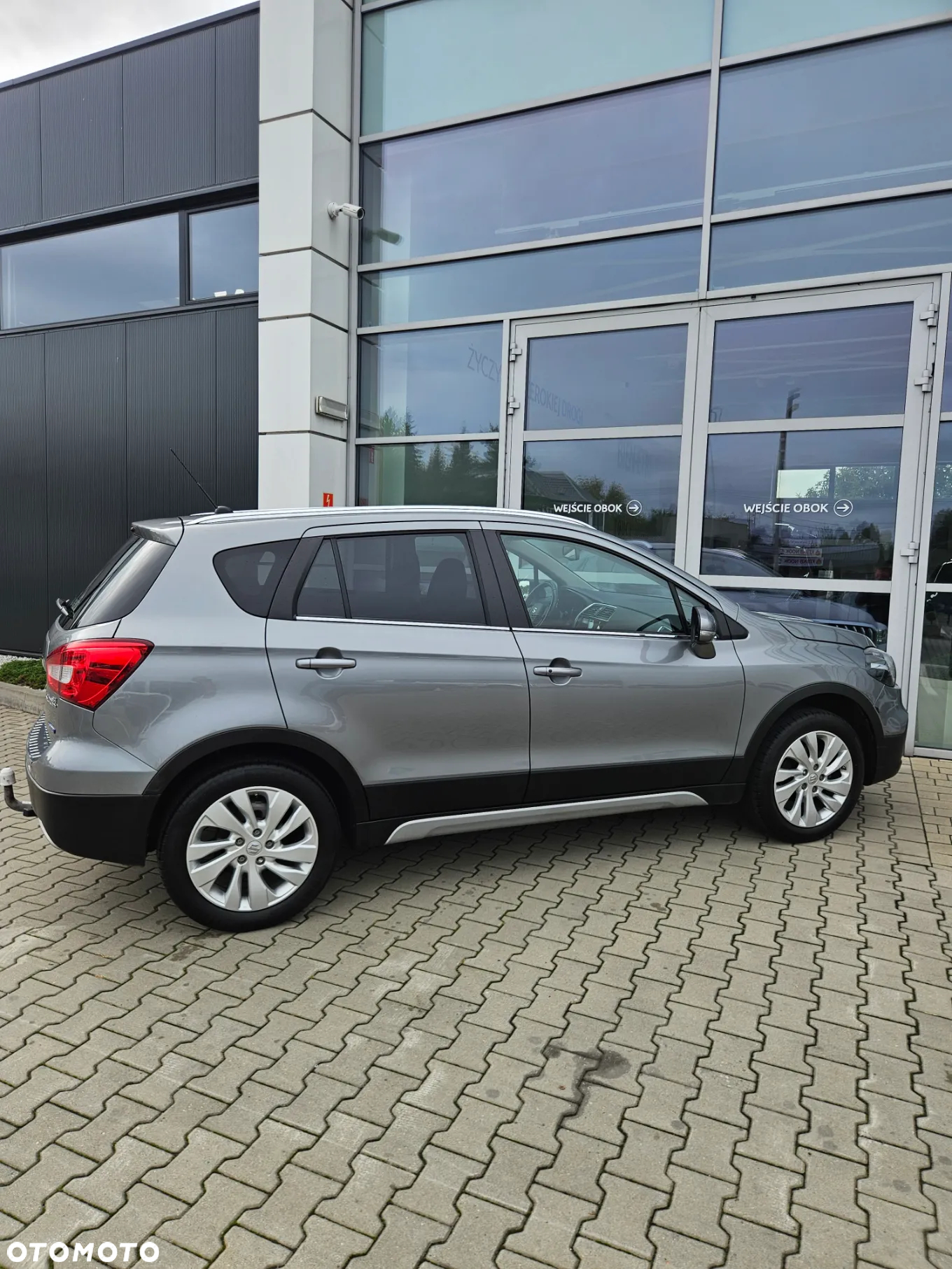 Suzuki SX4 S-Cross 1.4 T Premium - 11