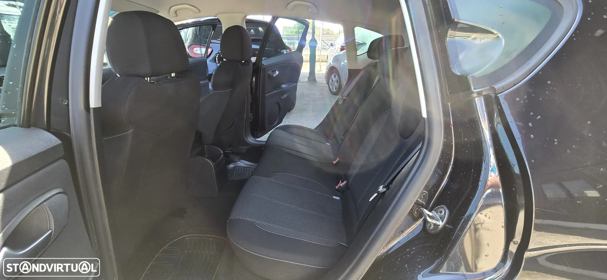 SEAT Leon 2.0 TDI Sport Up - 18