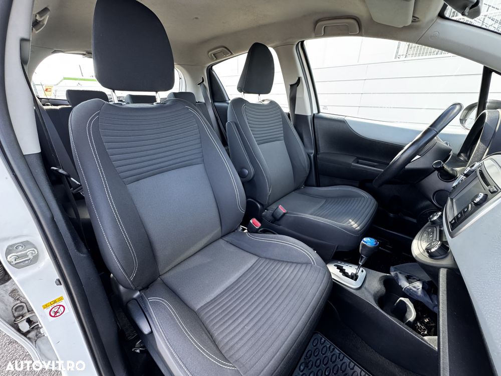 Toyota Yaris - 7
