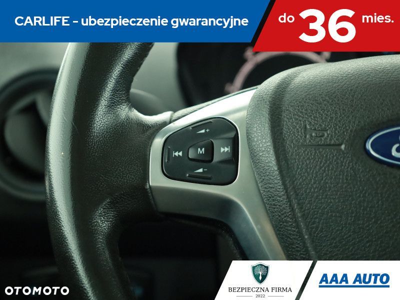 Ford Tourneo Courier - 18