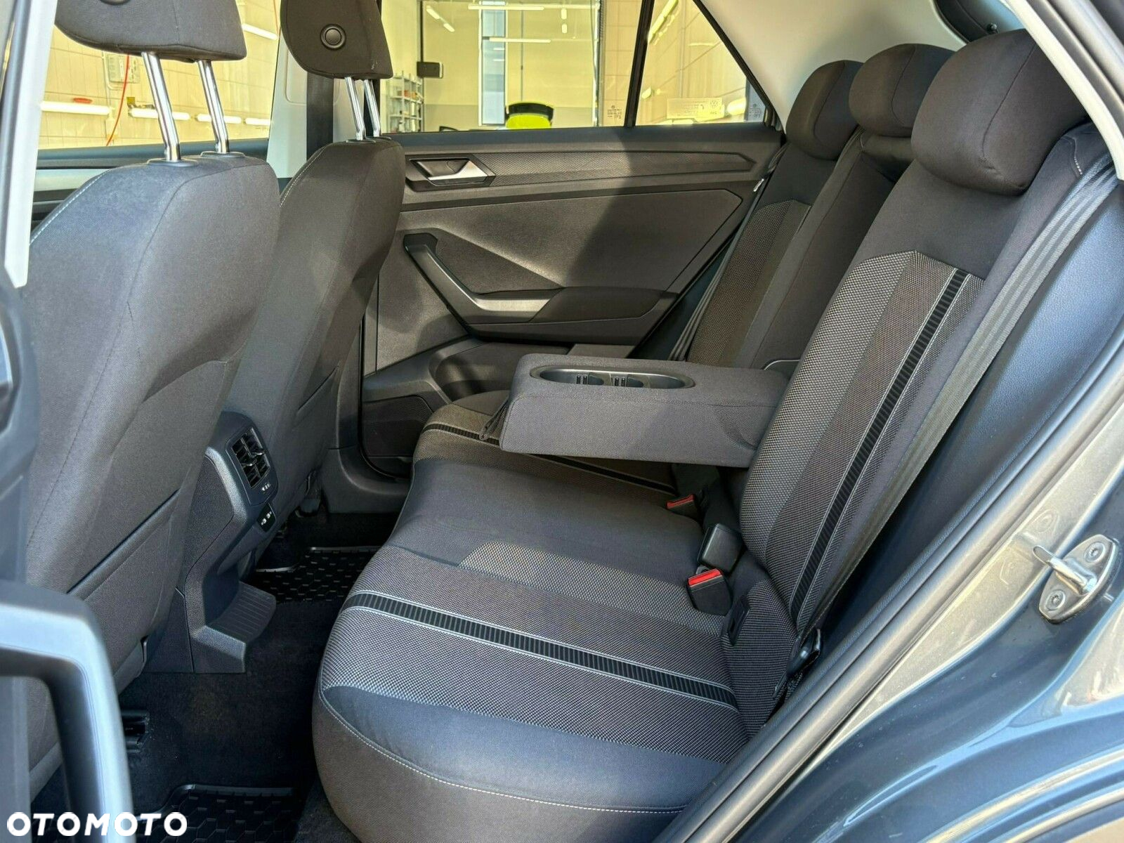 Volkswagen T-Roc 1.5 TSI ACT Advance - 13