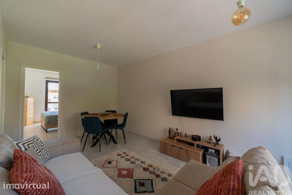 Apartamento T3 em Vialonga de 62,7 m2 - Grande imagem: 3/24