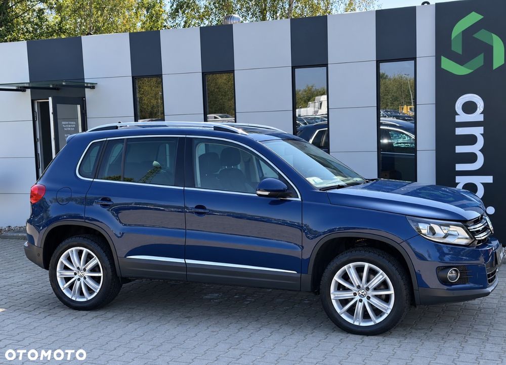 Volkswagen Tiguan - 1
