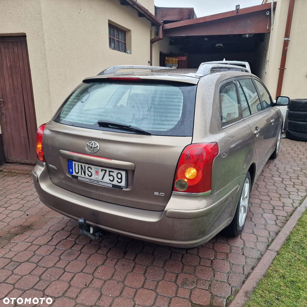 Toyota Avensis 2.0 VVT-i Combi Sol - 5