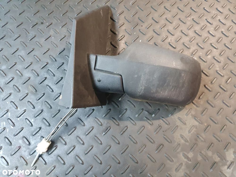 LUSTERKO LEWE MANUALNE FORD FIESTA MK6  EUROPA - 1
