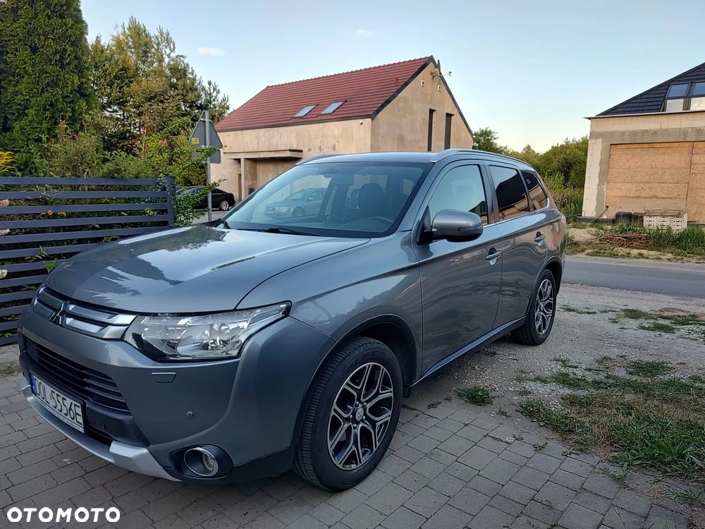 Mitsubishi Outlander 2.2 DID Intense + 4WD - 2
