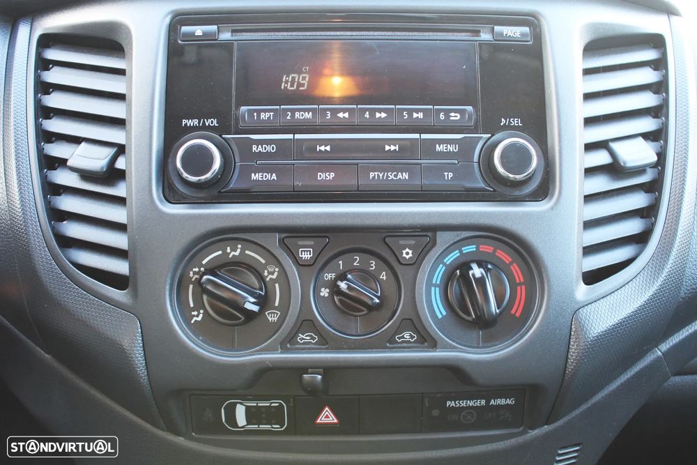 Mitsubishi L200 2.3 DI-D CD Invite 4WD - 33