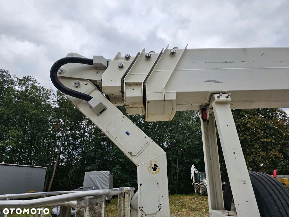 MAN LE - 17