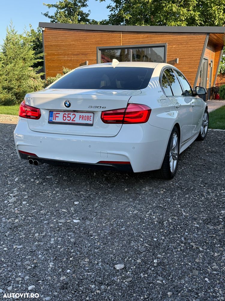BMW Seria 3 330e iPerformance AT M Sport - 10