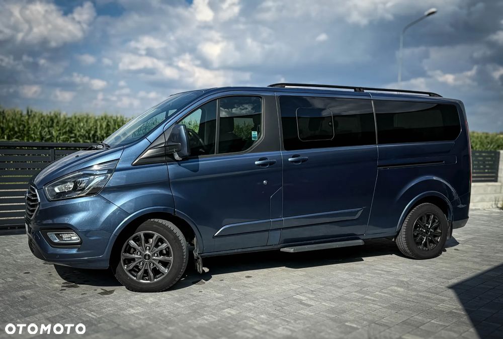 Ford Tourneo Custom - 3