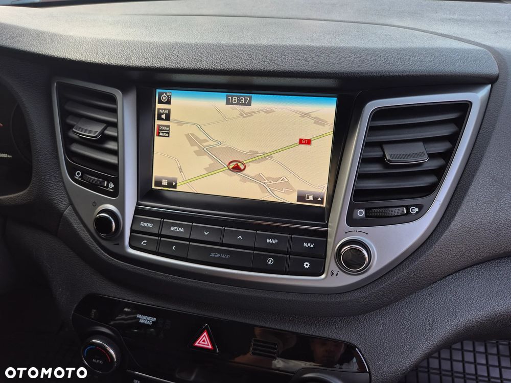 Hyundai Tucson 2.0 CRDI 4WD Automatik Style - 29