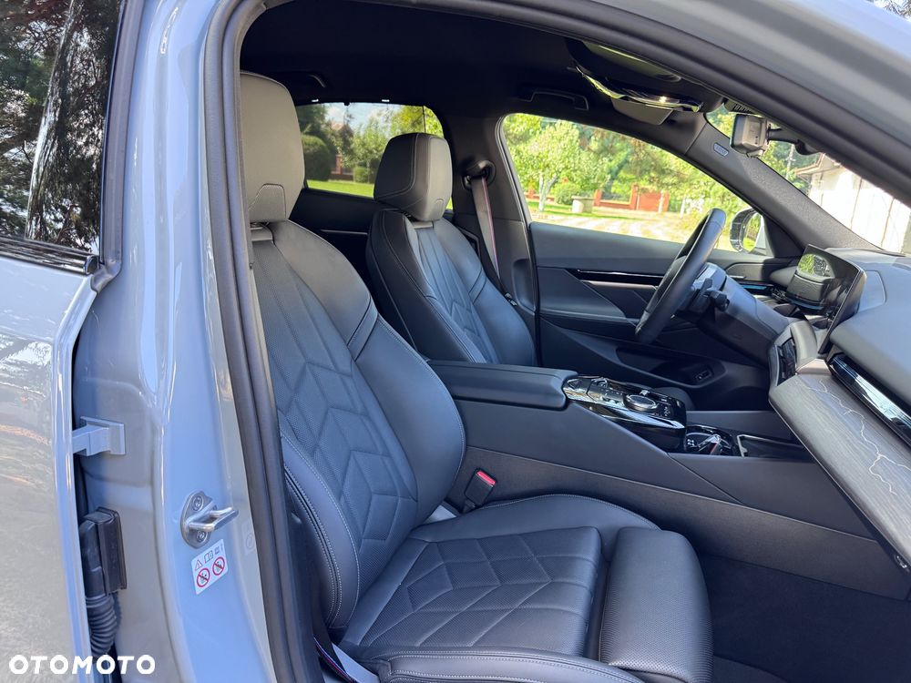BMW Seria 5 520d xDrive mHEV M Sport - 16