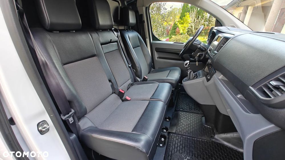 Opel Vivaro - 11