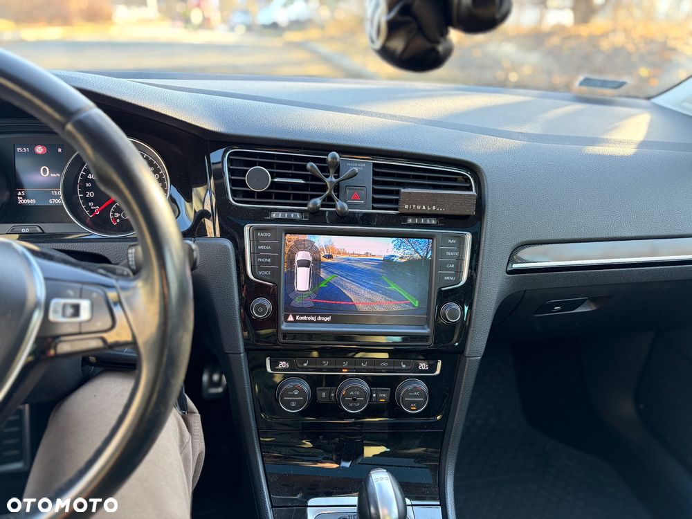 Volkswagen Golf 2.0 TDI SCR DSG Highline - 18