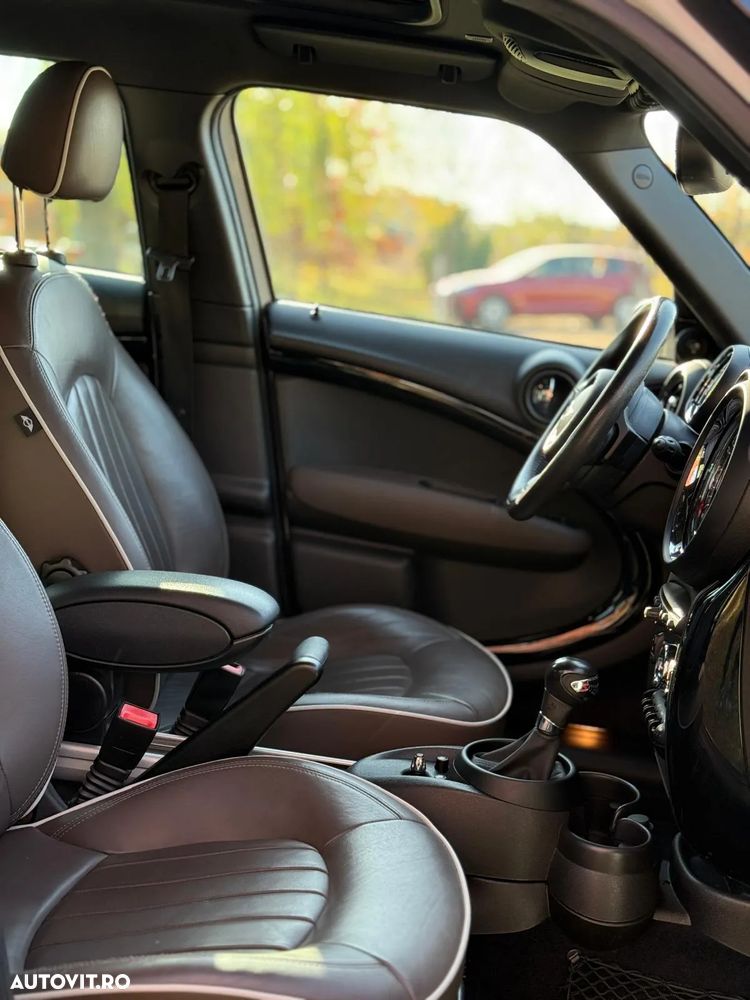 Mini Countryman - 13