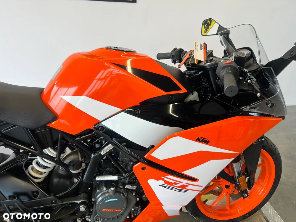 KTM RC 125 - 22