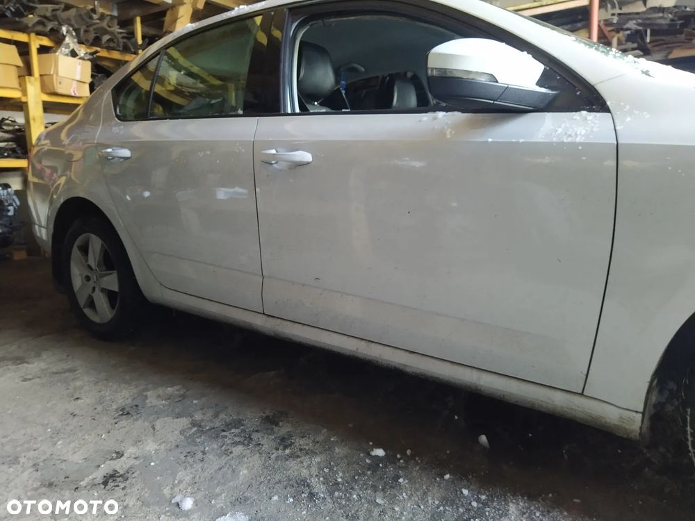 Drzwi skoda octavia 3 sedan kombi kolor LA7W LF9E LF9F LF9R LS9R LF5A LF7Y - 7