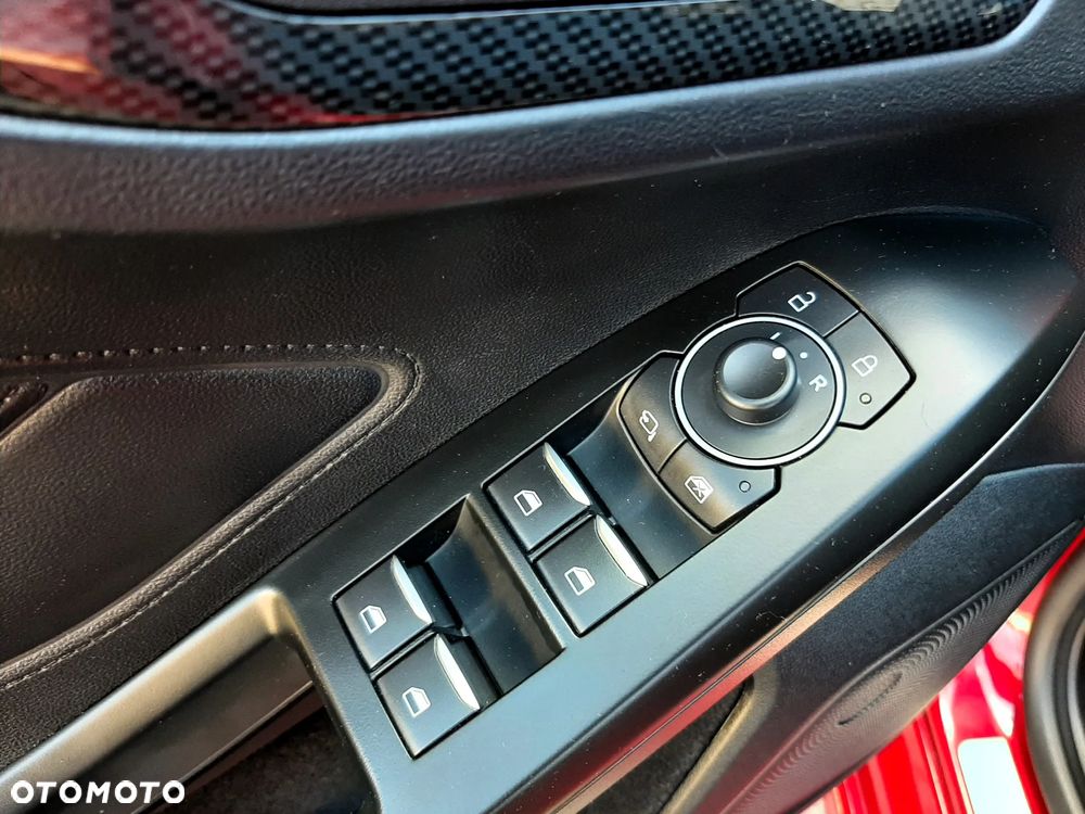 Ford Focus 1.0 EcoBoost ST-Line X - 17