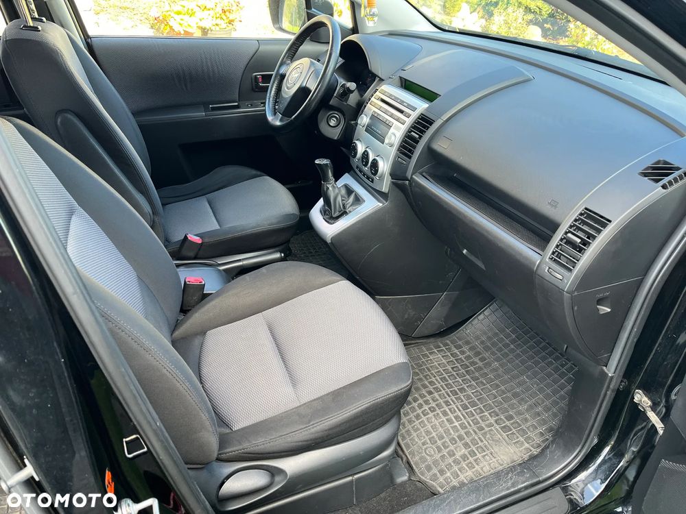 Mazda 5 - 5