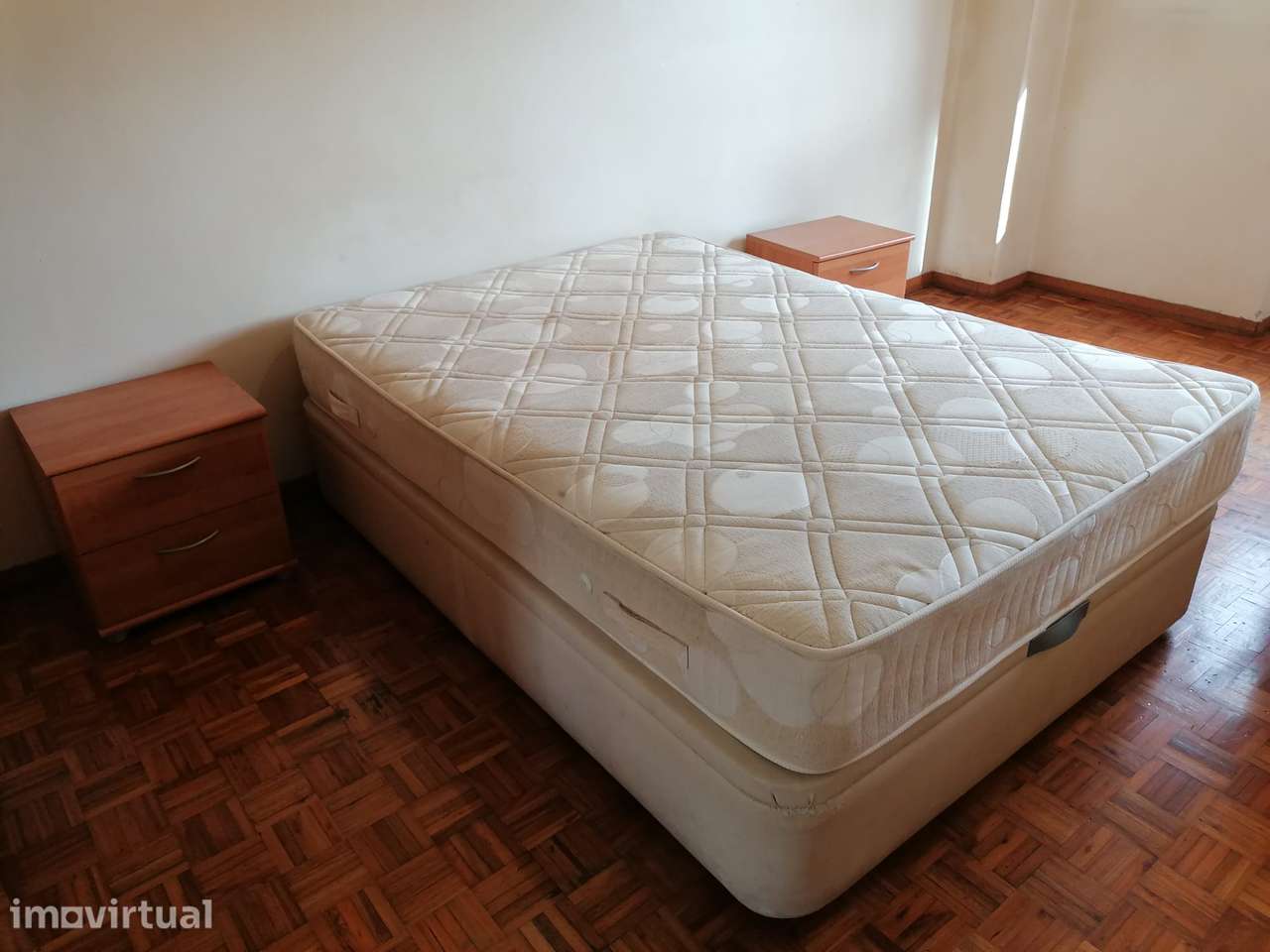 Apartamento T3 com 2 casas de banho e garagem - Grande imagem: 4/6