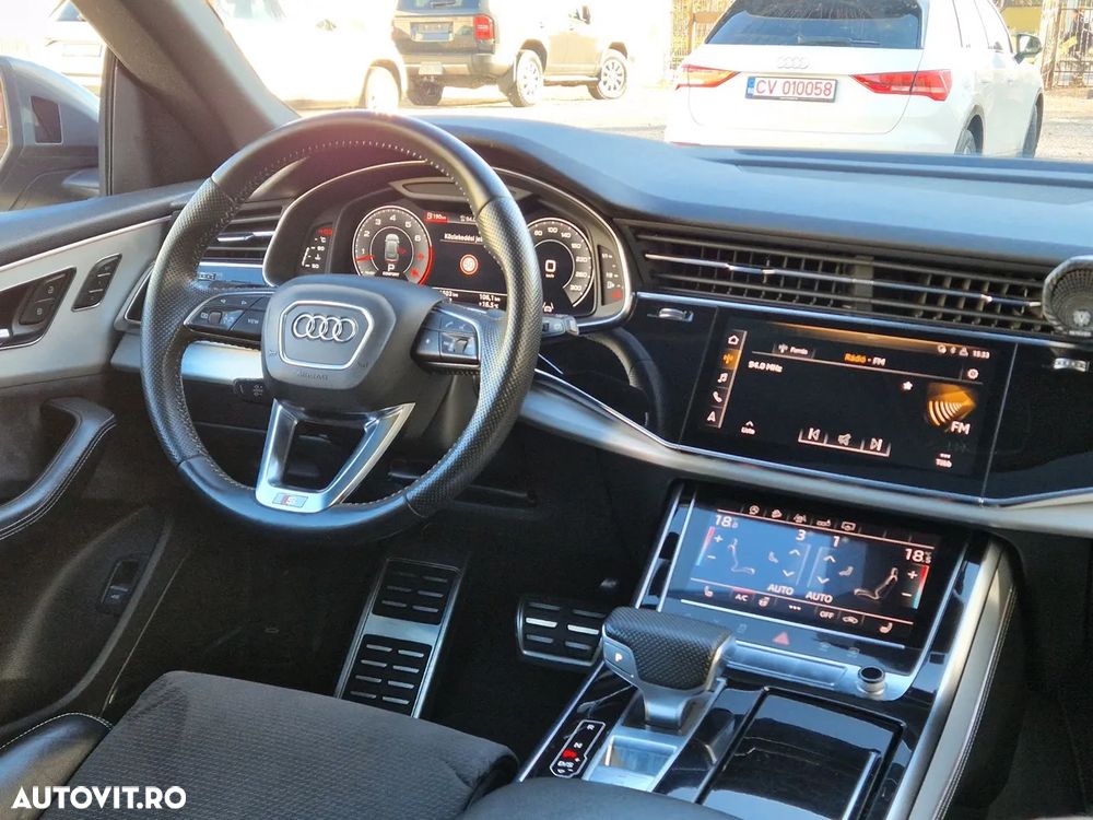 Audi Q8 - 15