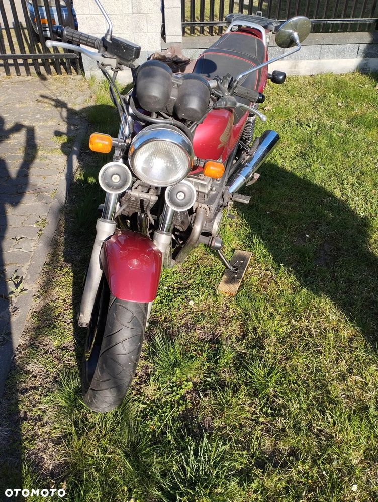 Honda CB - 2
