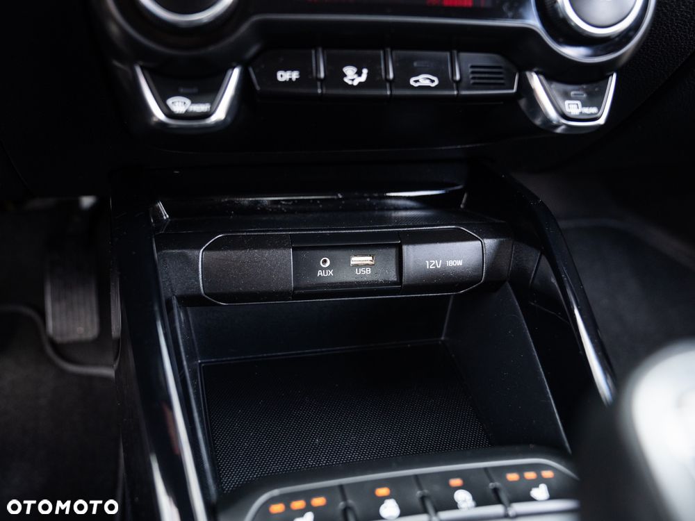 Kia Stonic 1.4 L - 35