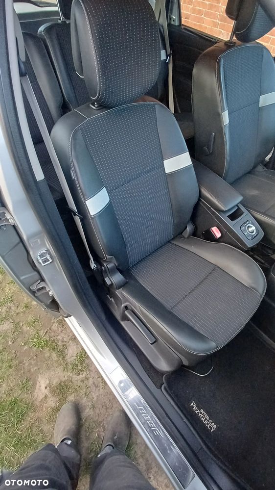 Renault Scenic 1.4 16V TCE Bose Edition - 11