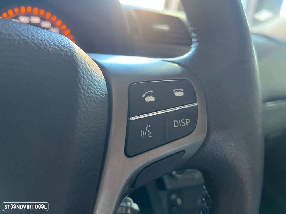 Toyota Avensis SW 2.0 D-4D Exclusive +Pele+GPS - 24